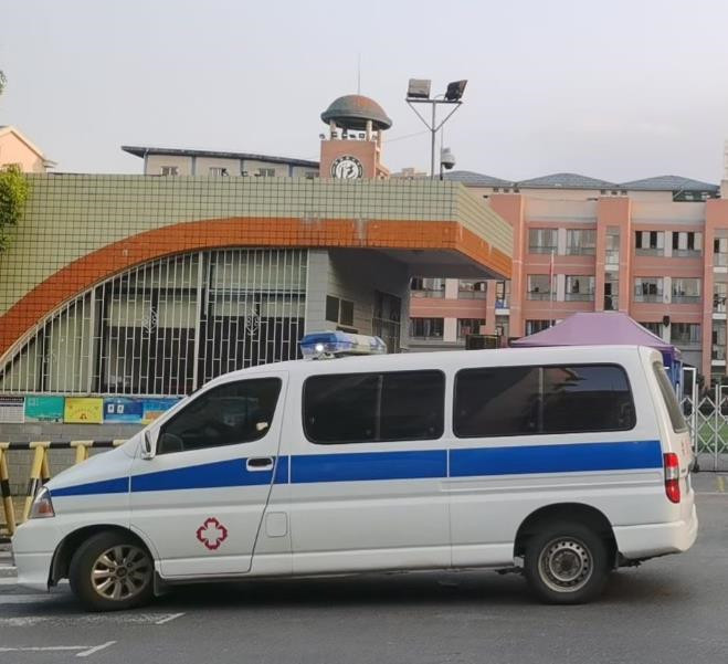 兴安救护车出租护送骨折病人一公里多少钱